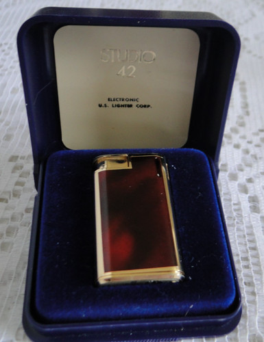 Briquet ancien studio - studio, 42